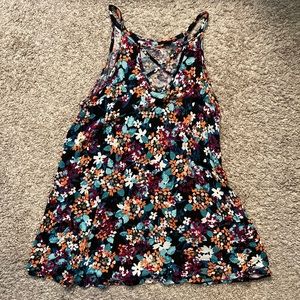 Maurice’s multi color tank